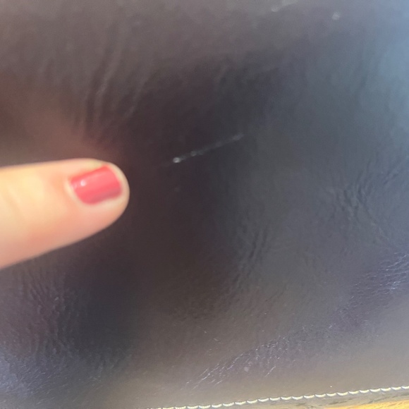 Tommy Hilfiger Logo Shoulder Bag – Cloth with Leather Trim 👜✨ - Picture 14 of 14